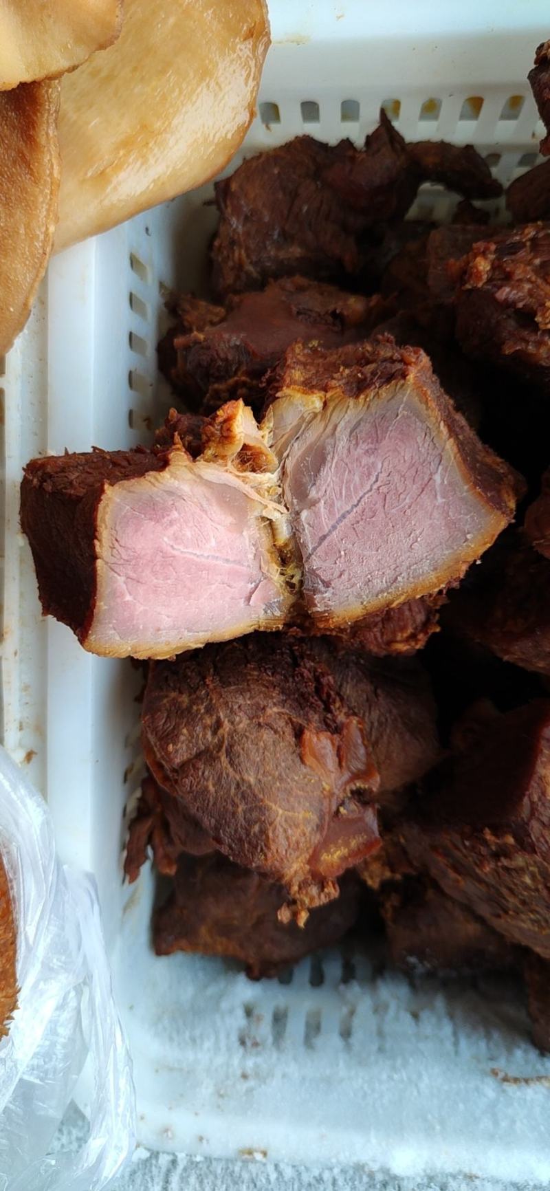 武汉牛肉熟牛肉批发零售主营，牛前，牛后，牛腩，牛腱子