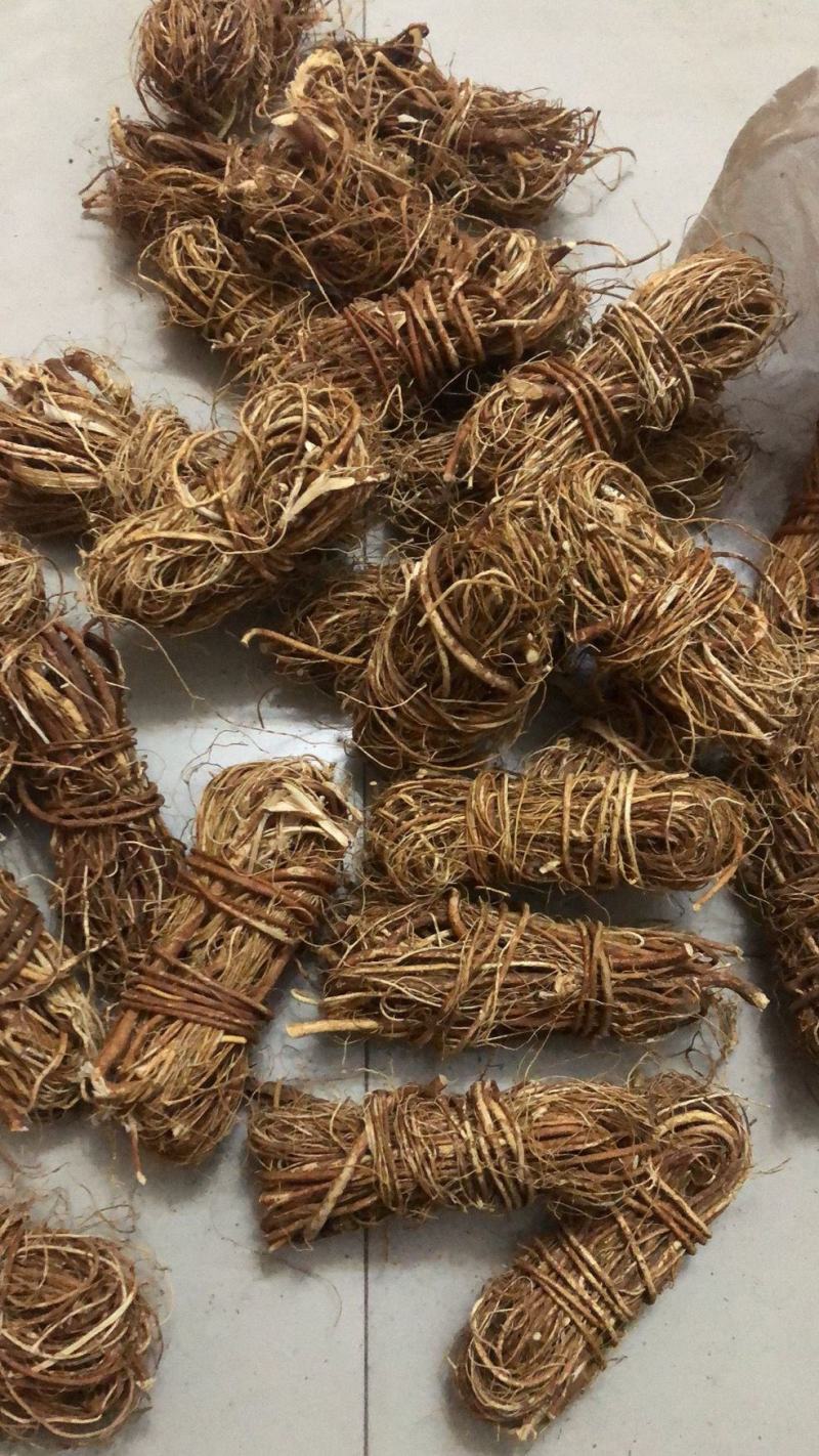 ys五指毛桃，足干无硫，小扎把，切段，需要提前预定。