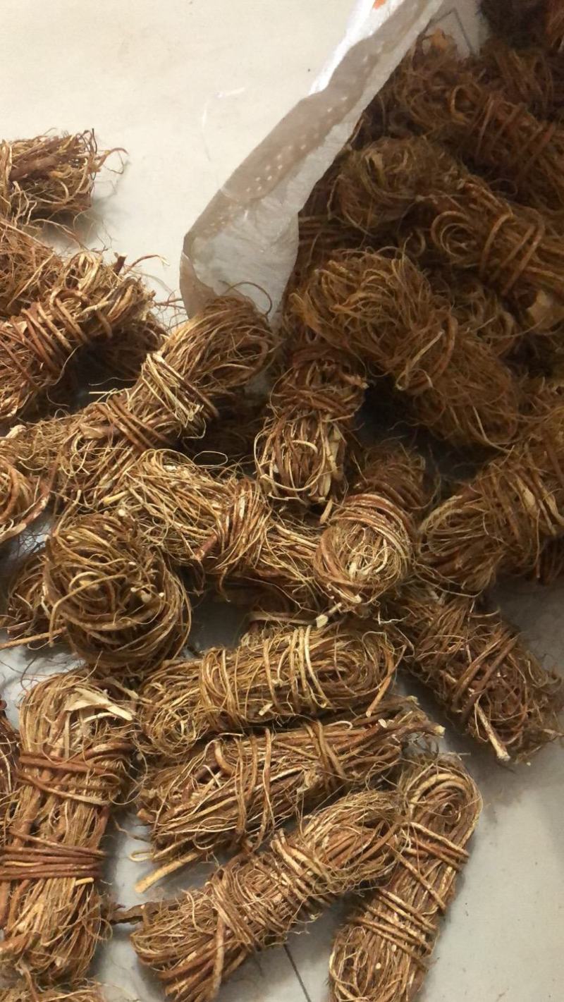 ys五指毛桃，足干无硫，小扎把，切段，需要提前预定。