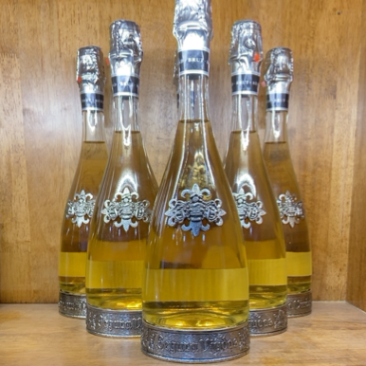 维达斯古堡典藏桃红起泡酒产地西班牙750ml