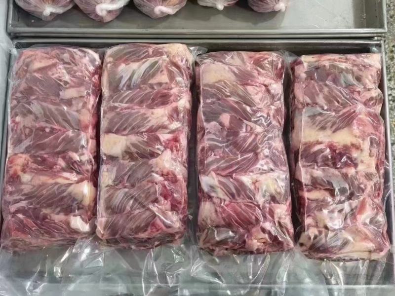 纯干牛肋条腹肉条干净卫生烧烤必备有需要的私信联系