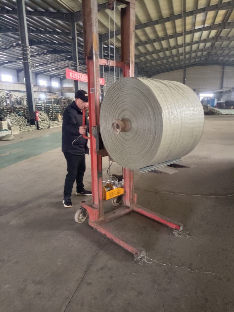 现货批发蛇皮编织袋布卷筒料筒布单层缠绕带半成品