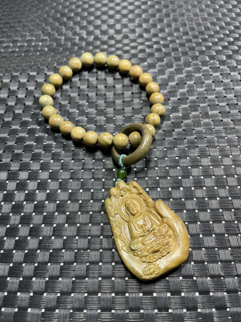 文玩工艺小叶绿檀手持挂件