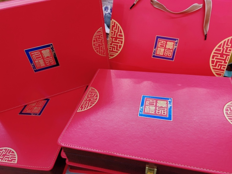海参鲍鱼双拼礼盒年货过节滋补品礼盒鲍鱼干海参干礼盒