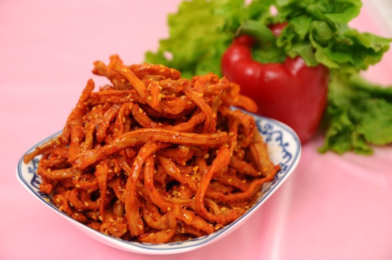 麻辣萝卜干，红油萝卜干批发过年解油腻佳品