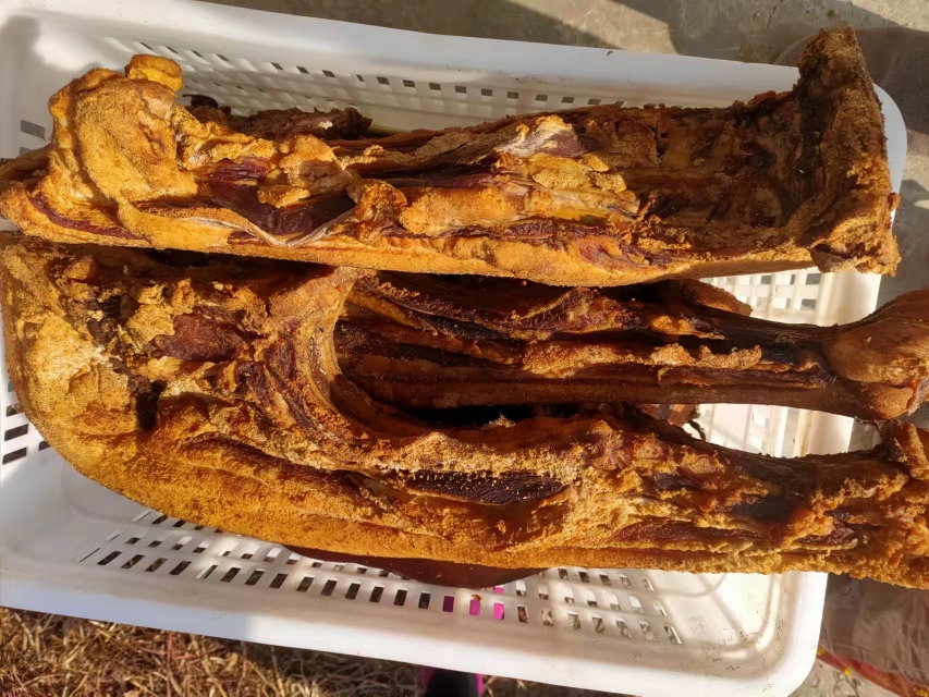 腊排骨焯水过程展示