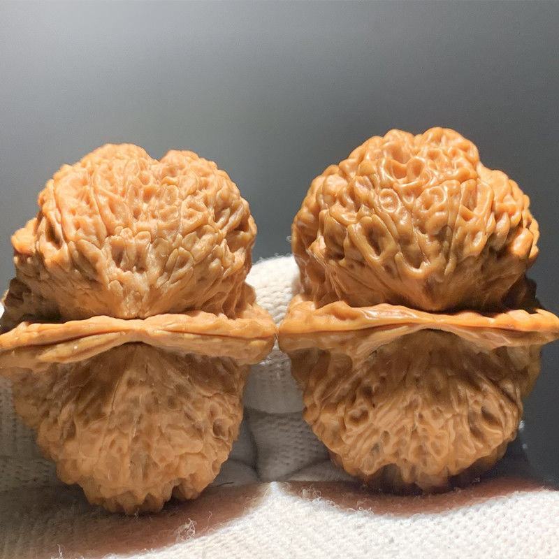 云南铁核桃野生特级云铁文玩核桃精品配对打底元宝金蟾蛤蟆头