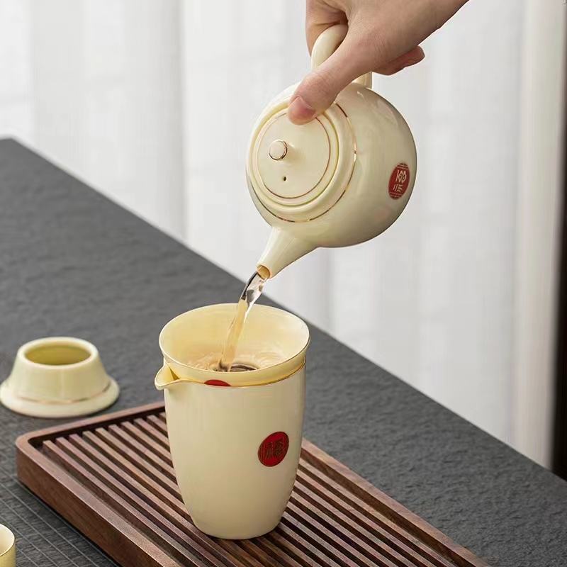 宝石黄《鸿福齐天》羊脂玉24ｋ金纯手工制作