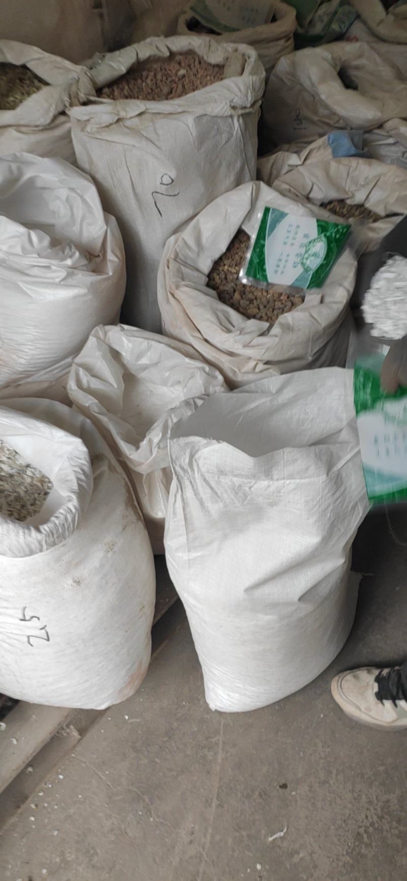 石膏矿石类中药材量大从优欢迎选购！