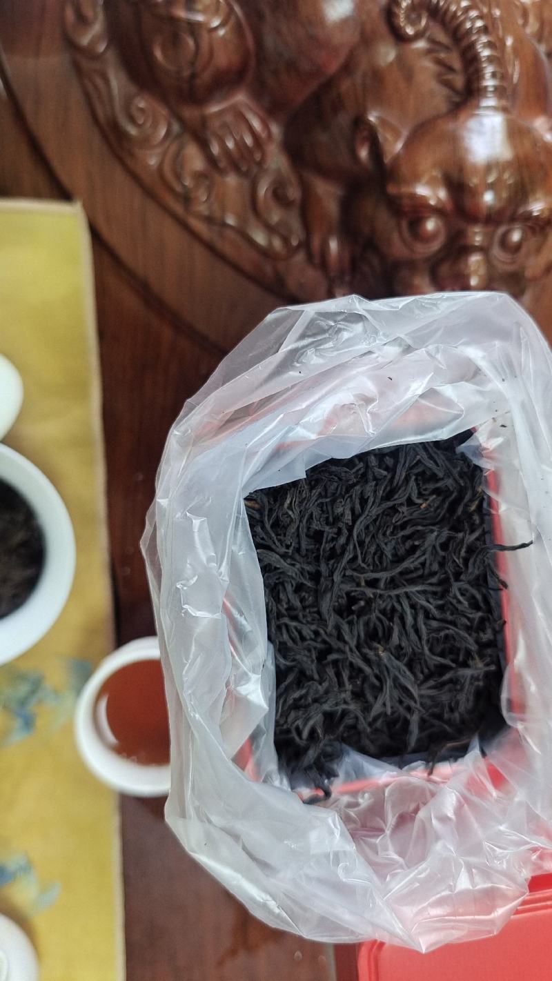 红茶正山小种红茶，茶叶罐装一斤装，送手提袋