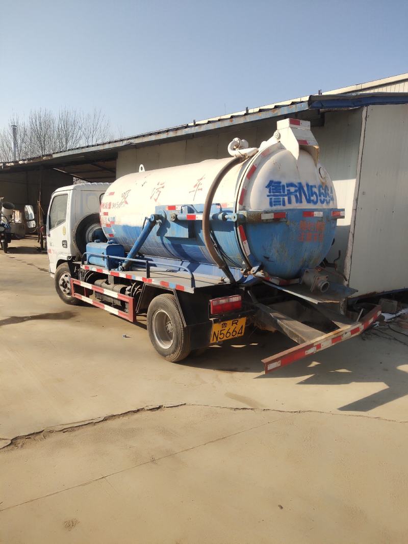 农用吸粪车，农用洒水车，农用三轮吸粪车质量保证欢迎采