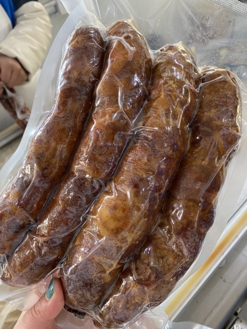 新品，麻辣肠，大块肉灌制，麻辣鲜香，正宗风味，量大优惠，
