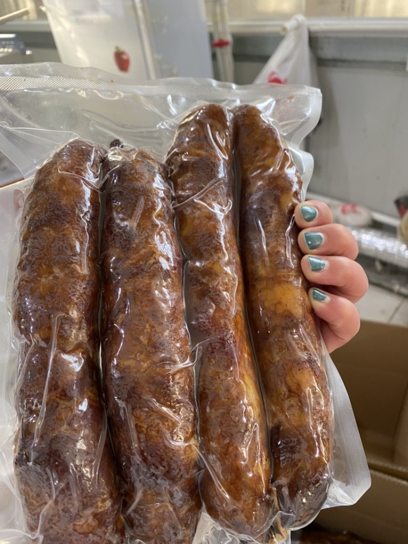 新品，麻辣肠，大块肉灌制，麻辣鲜香，正宗风味，量大优惠，