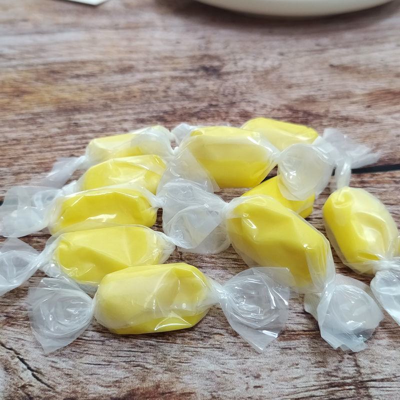 工厂销【2斤】榴莲糖浓榴莲软糖果休闲零食榴莲糖包邮