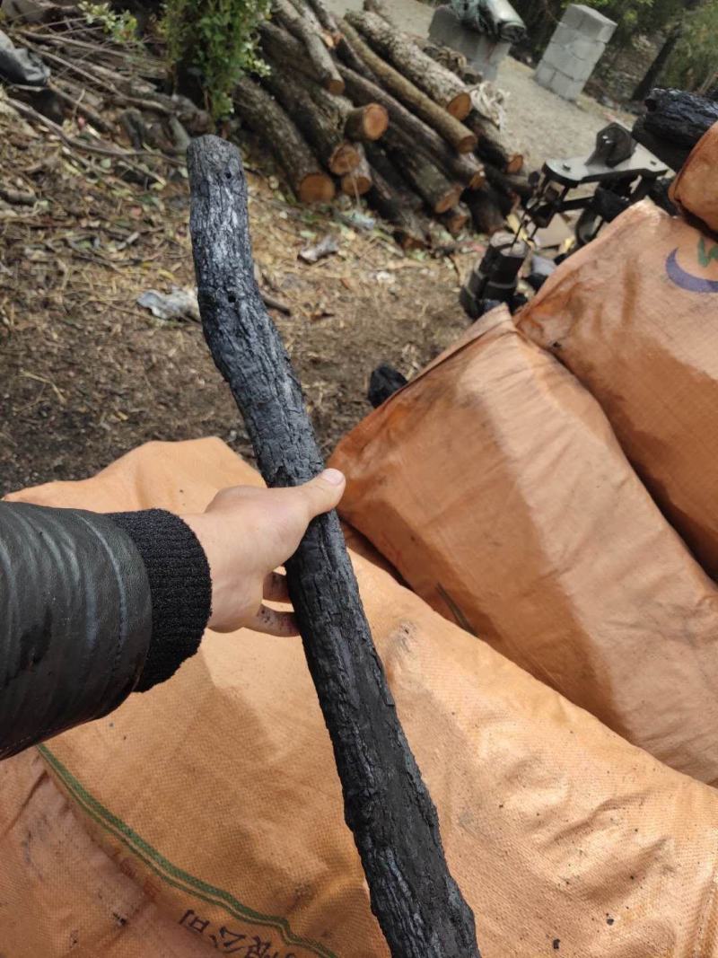 原产地纯栗木炭，无烟头，无杂柴。常年批发，量大从优！