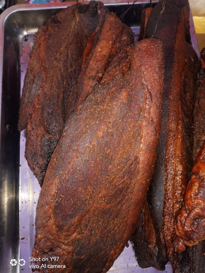 贵州布依腊肉，腊肠。