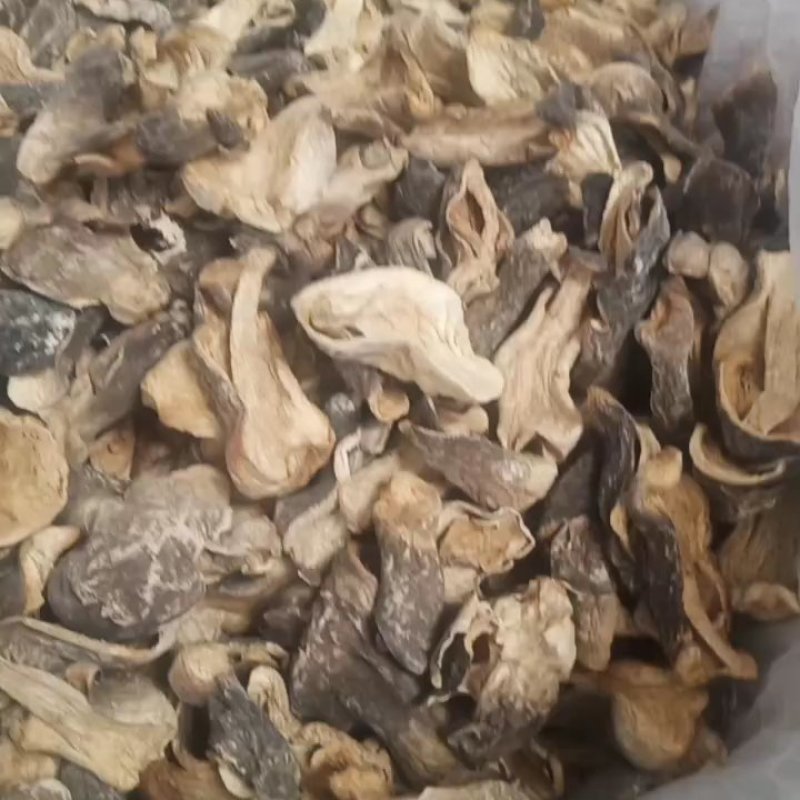 自种干草菇，味道鲜美。质优价廉，一手货源。货源充足。