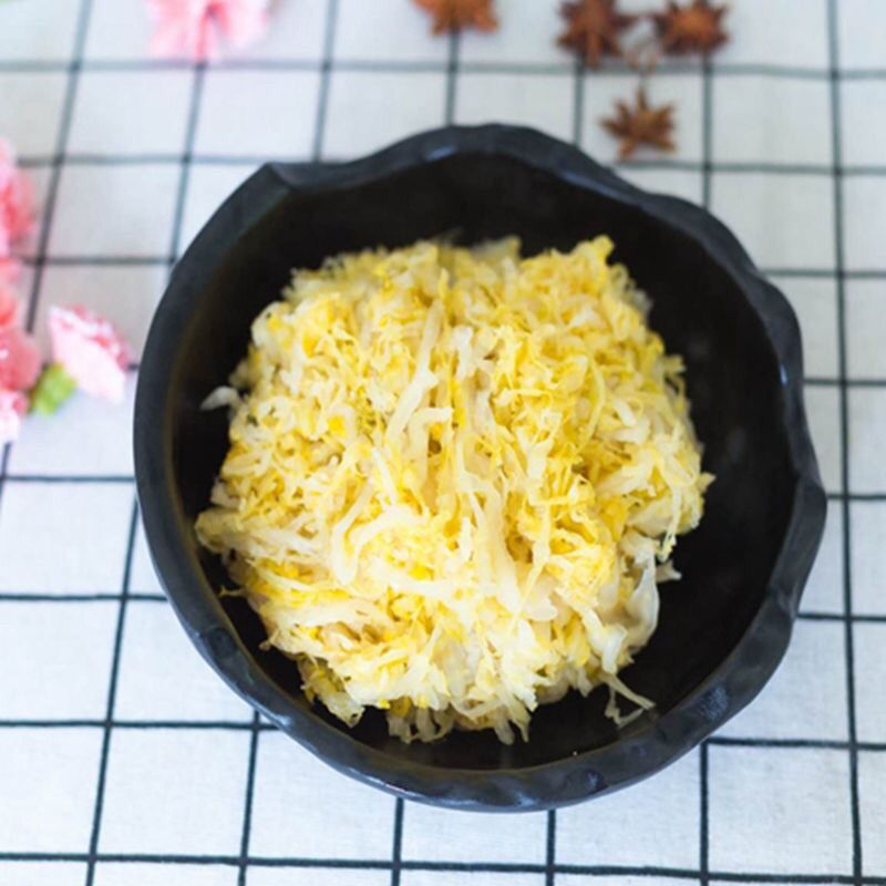 东北酸菜厂家自然发酵酸菜丝东北特产大缸酸菜酸白菜