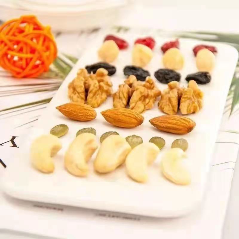 每日坚果礼盒小包装混合装干果网红大礼包休闲零食坚果组合