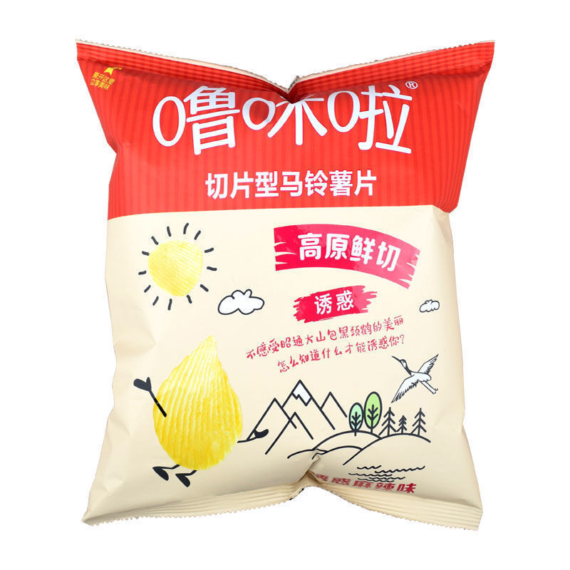 云南特产噜咪啦薯片土豆片大包办公室休闲零食香辣小吃香脆