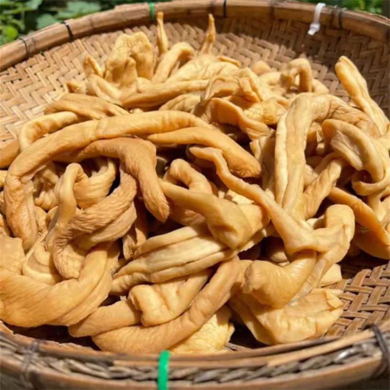 广东茂名特产农家咸萝卜干菜脯脆爽口手工腌制咸卜条下饭菜