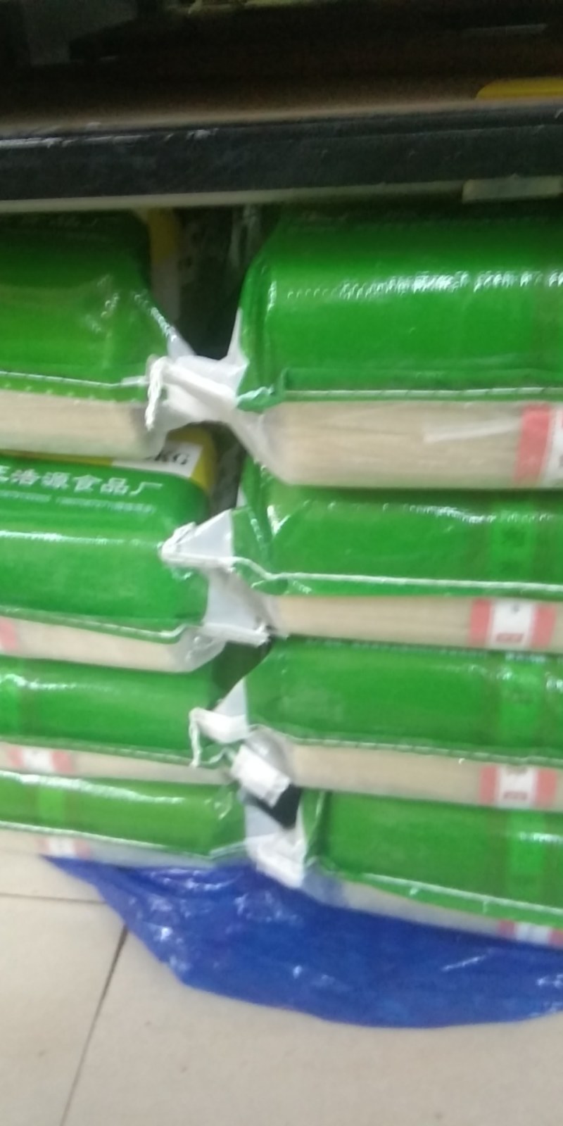 我家从小米粉世家，纯大米手工米粉，保持原有米粉味道。