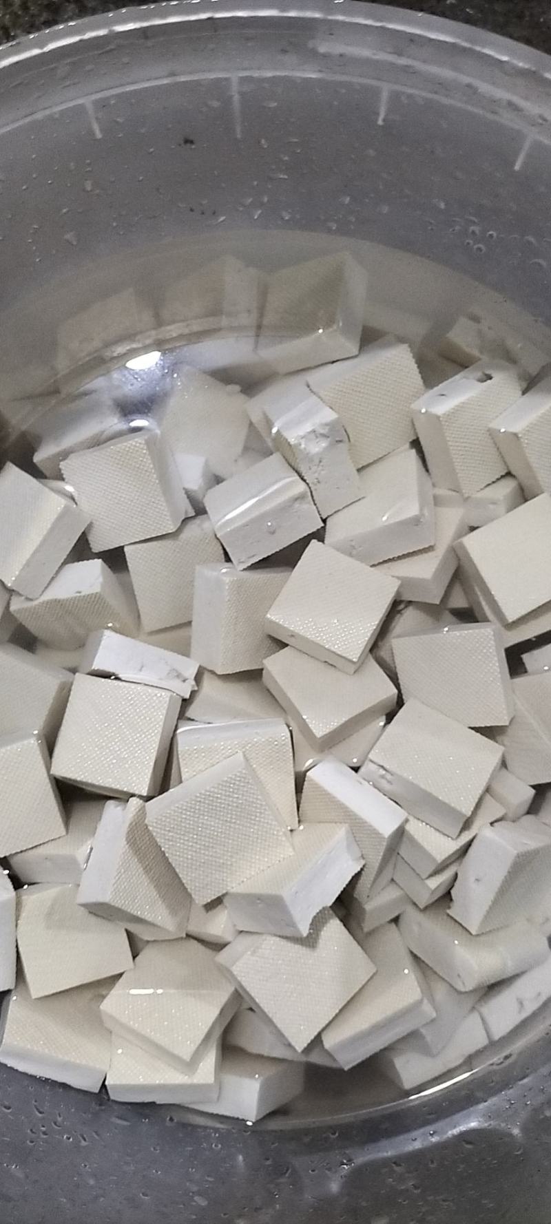 黑白臭豆腐生胚，价格美丽，一手货源。