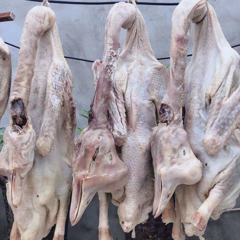 六安皖西大白鹅农家腌制腊鹅寿县特产风干鹅大包鹅年货笨白草