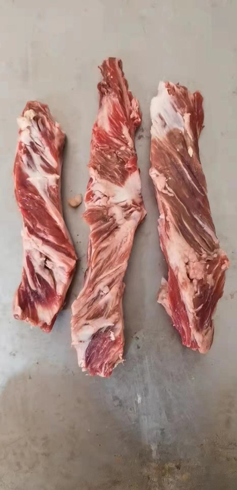 纯干腹肉条，牛肋条谷饲块整。适合烤肉，烧烤，炒菜，炖煮，