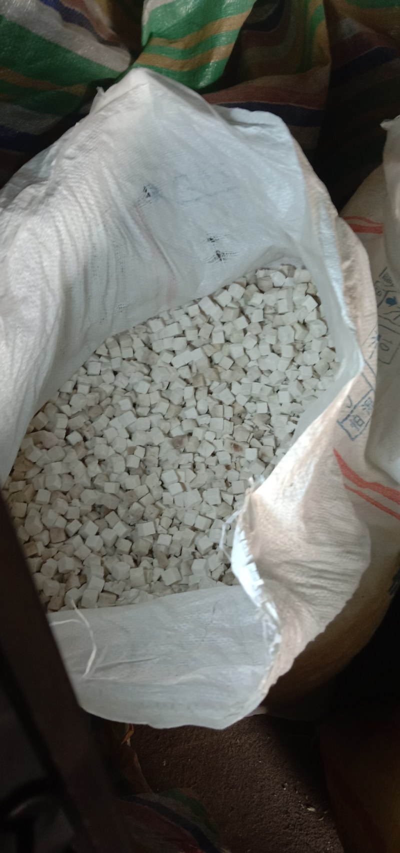 优质全干无硫茯苓丁