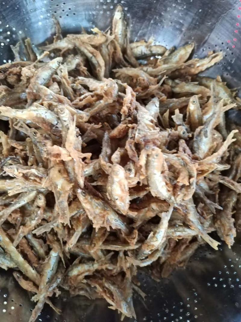 开肚油炸面粉白肖鱼干
