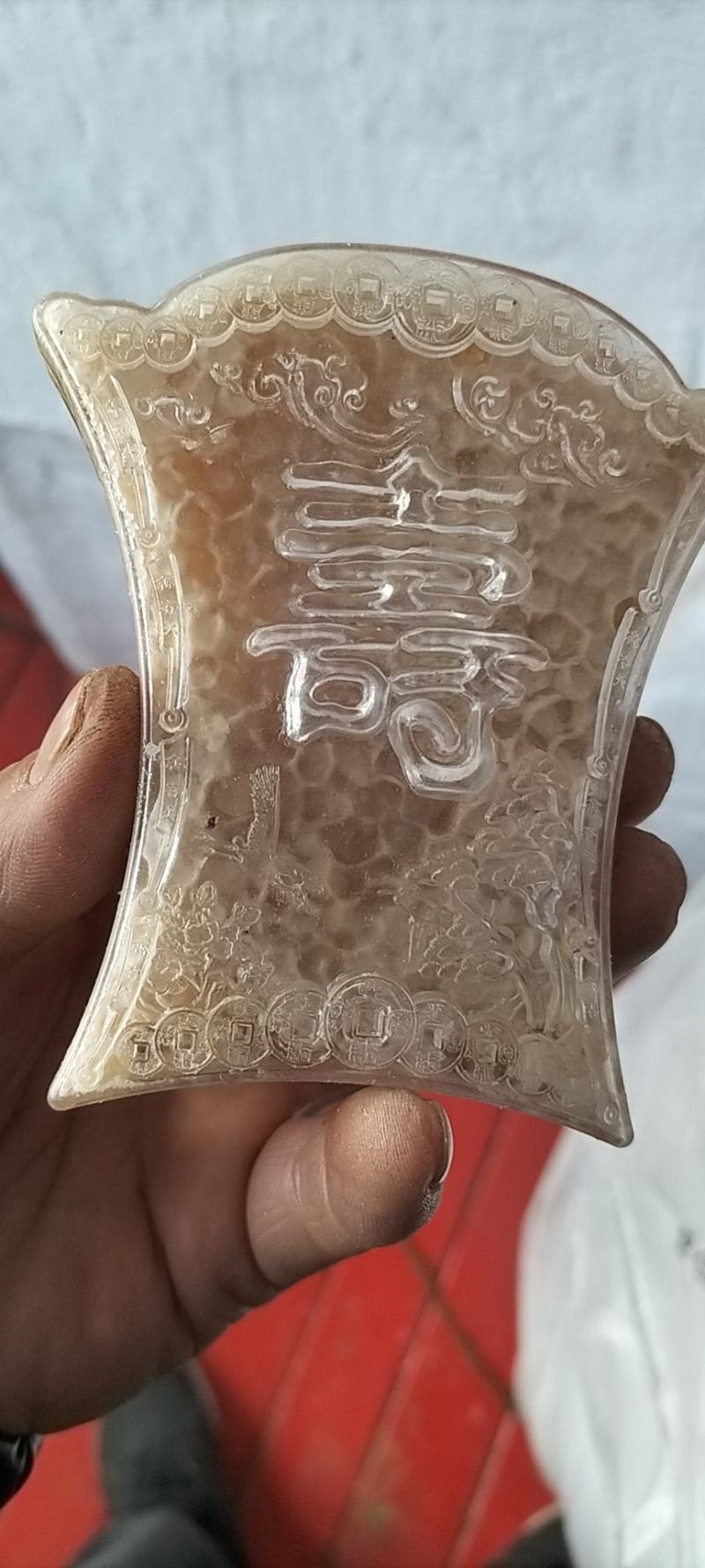 出售蜂巢蜜，椴树蜜，自产自销，东北野生蜂蜜。