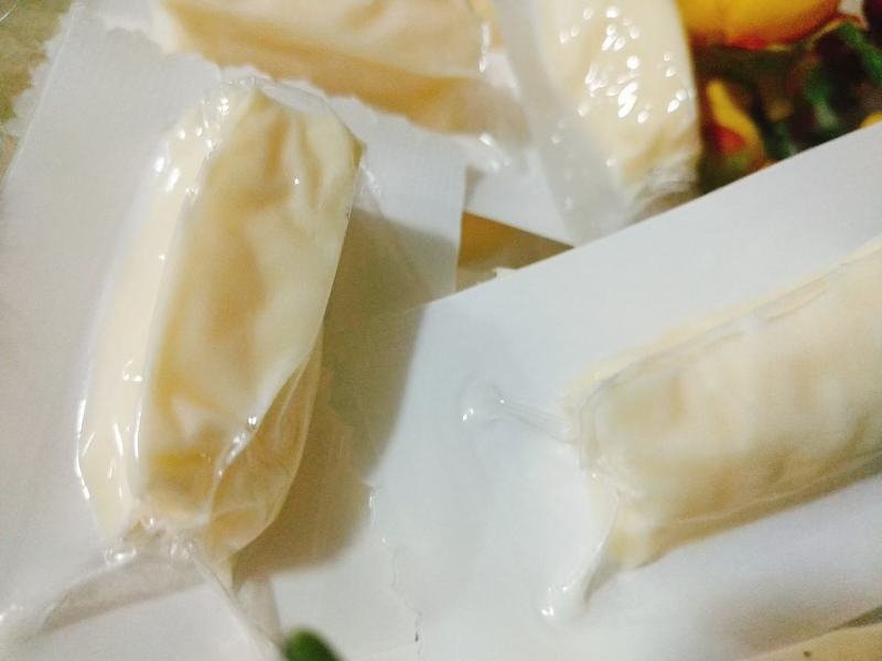 新疆奶疙瘩奶醇原味酸奶味两种口味奶香浓郁不粘牙