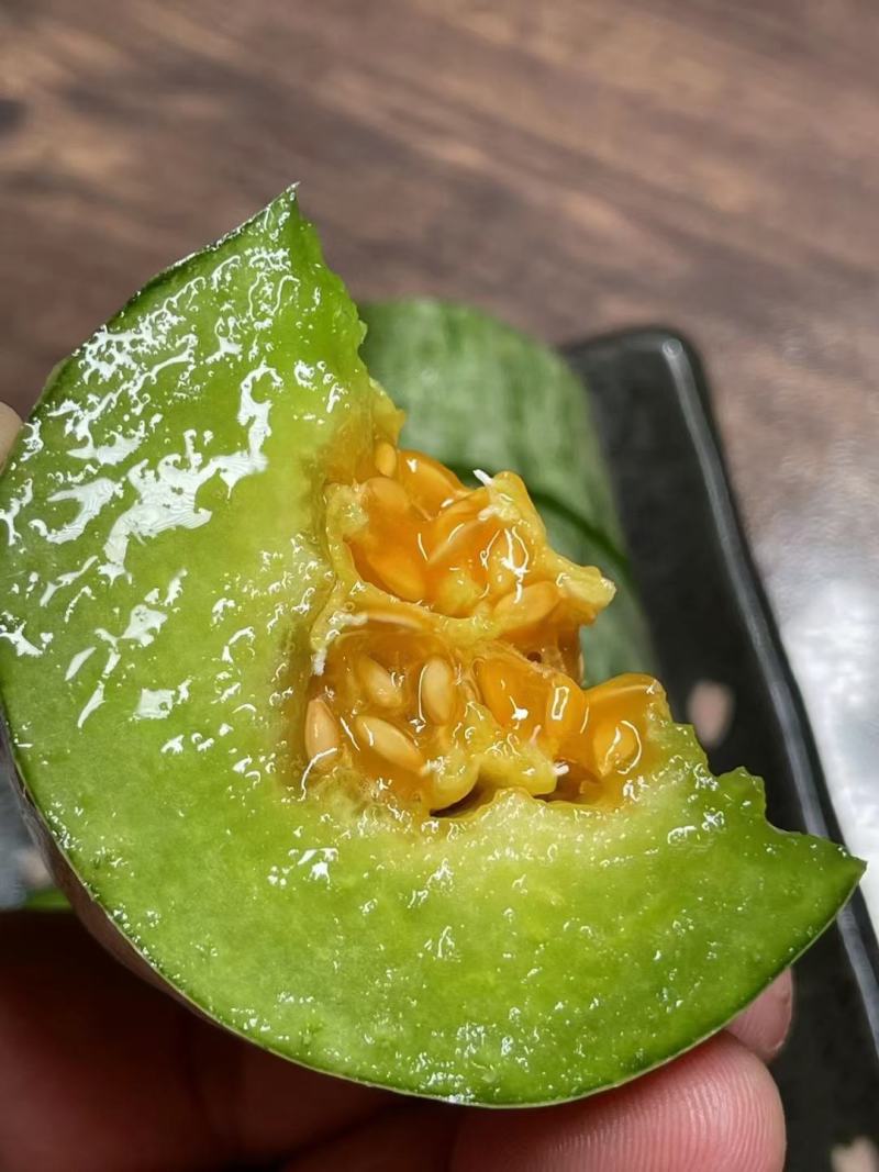 头茬羊角蜜甜瓜香甜爽口现摘现发支持一件代发