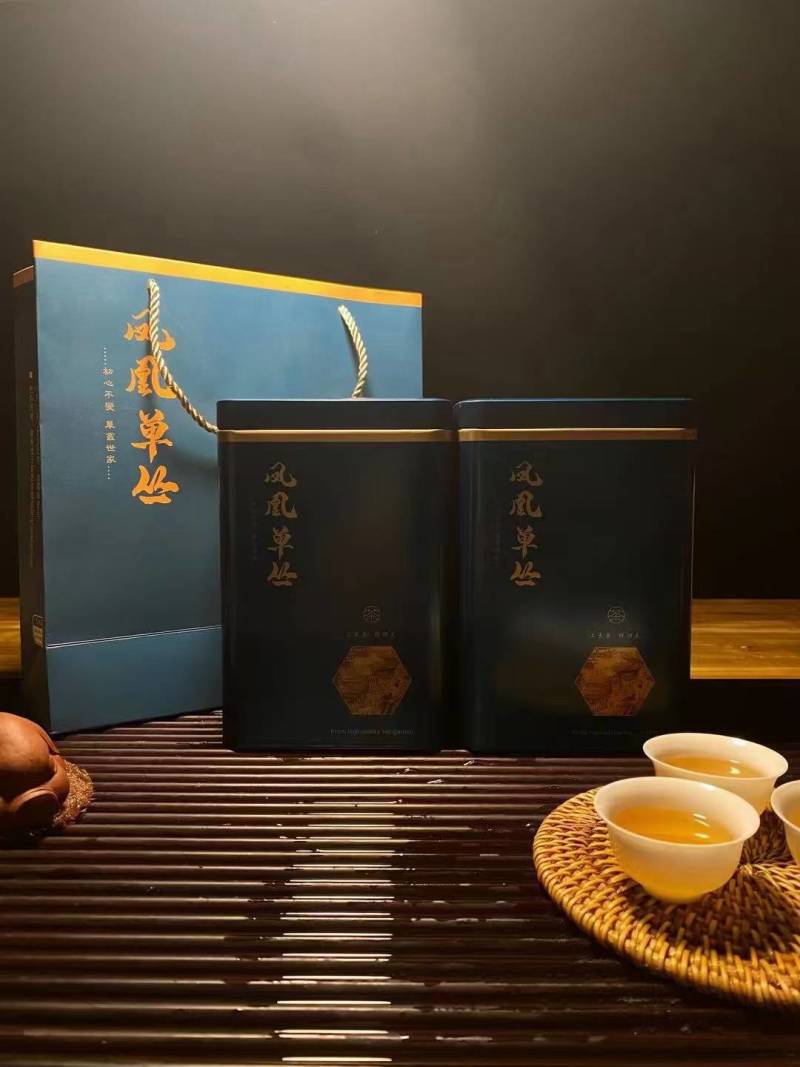 凤凰单丛茶茶农自己加工的成品碳焙蜜兰香单丛。