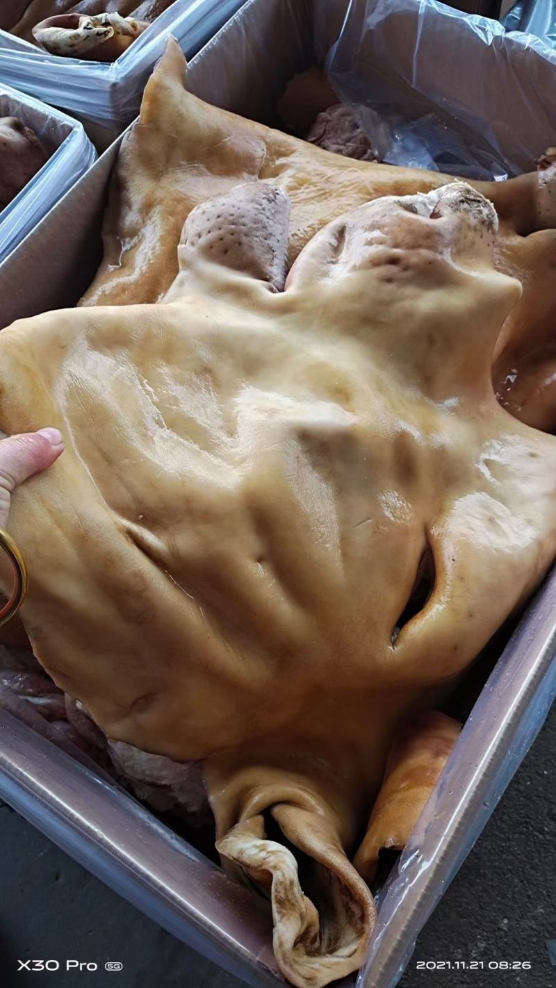 全熟牛头肉，火烧毛牛头，出成高，常年加工，纯干货。