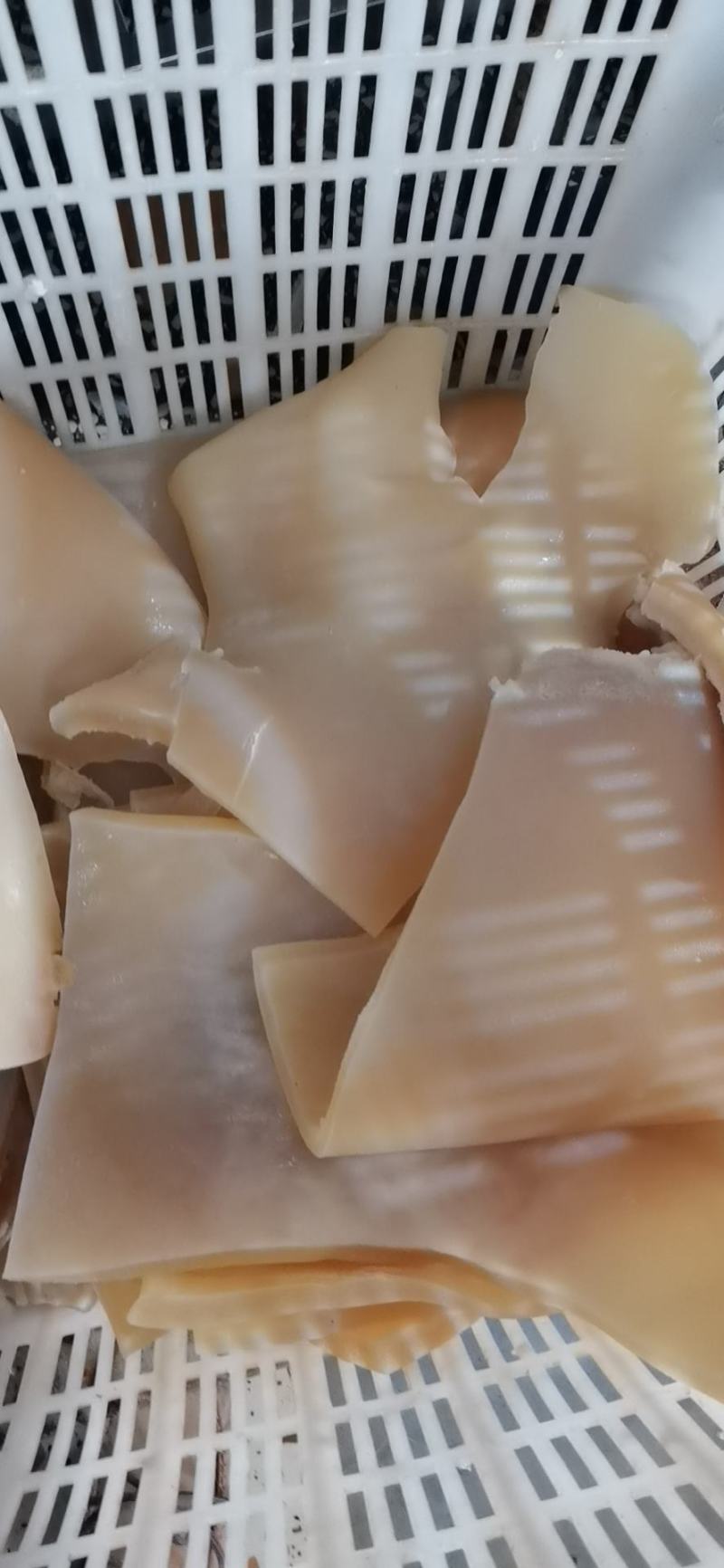 水牛皮水退没油没毛根保证质量大量生产加工