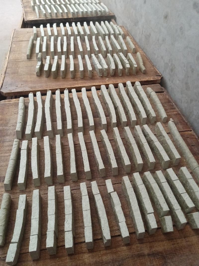 传统工艺，一年天然发酵，打造地域美食，批发散装臭豆腐