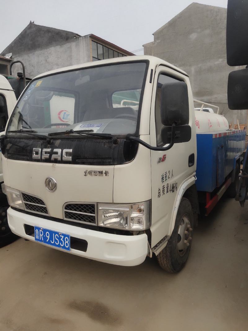 农用三轮车吸粪车，国五洒水车质量保证欢迎采购