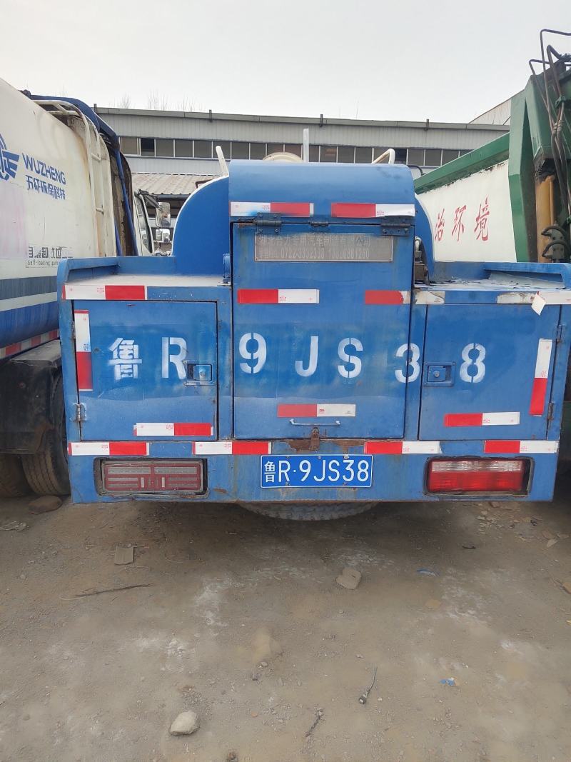 农用三轮车吸粪车，国五洒水车质量保证欢迎采购