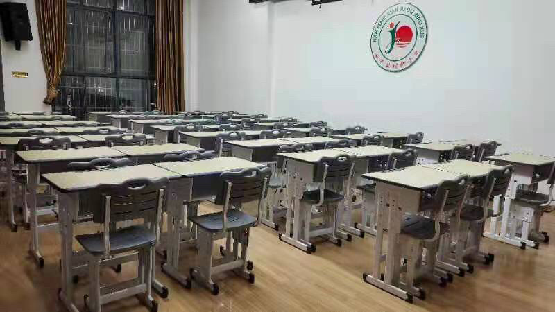 学习桌学习课椅。提高孩子的学习。