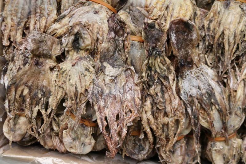 A特价扎把章鱼干这次货淡干很多可以闻到很香章鱼味不会咸干
