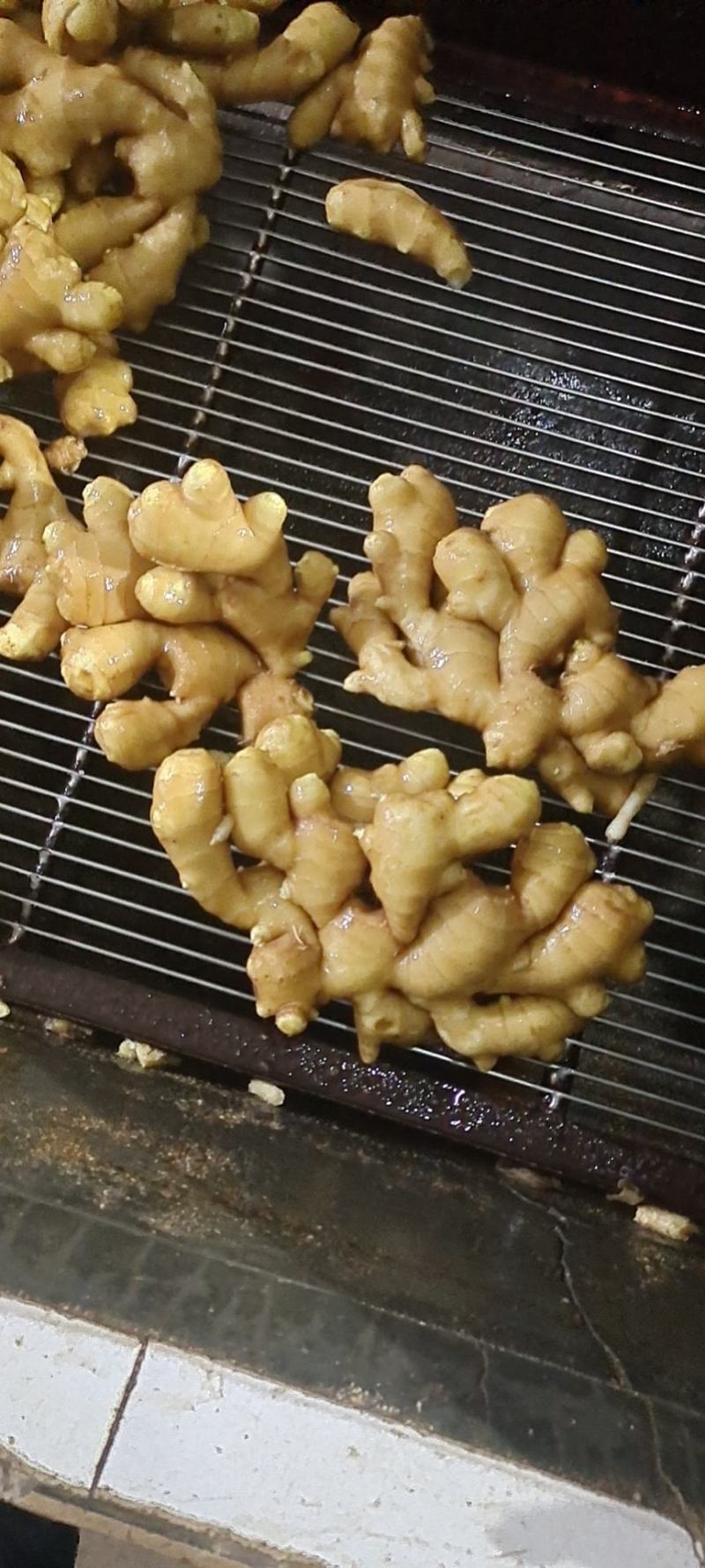【优选】大黄姜块头大版型好味道足，全国代发全国代存