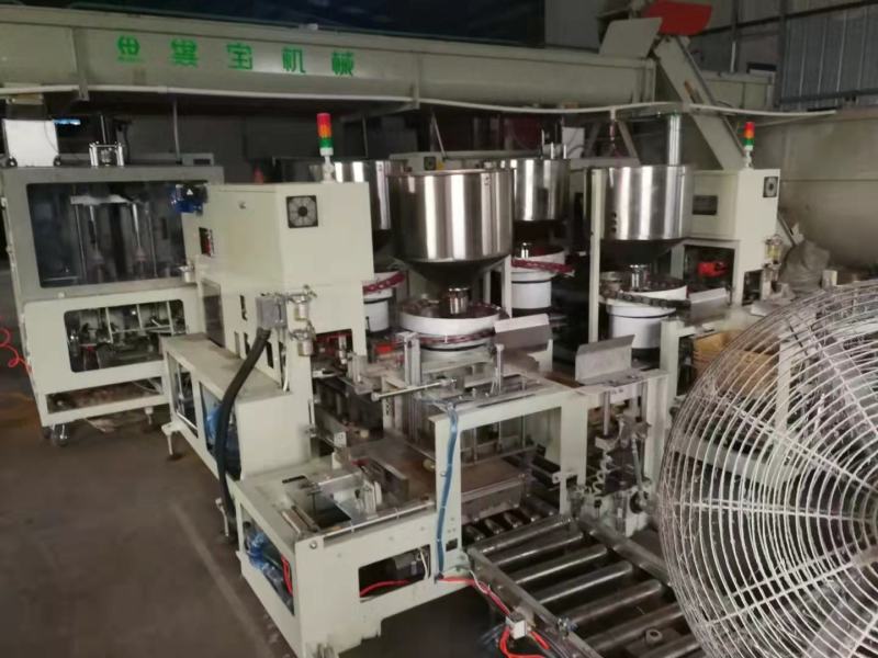2.4斤精品黑皮鸡枞菌包产地直销货量充足价格实惠