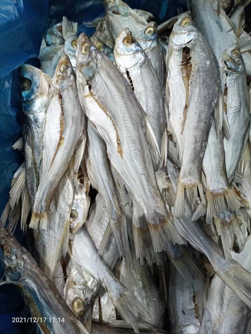 重庆油炸小鱼干，产地直销，品质保证，货源充足，欢迎选购