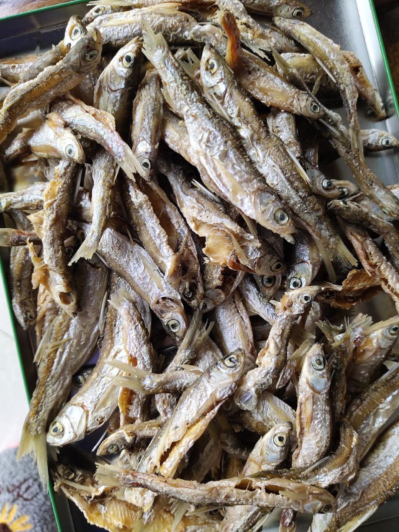 重庆油炸小鱼干，产地直销，品质保证，货源充足，欢迎选购