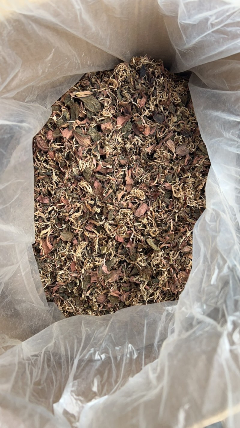仿野生金线莲干品，小苗，不碎，跟纯野生很似，味道很香