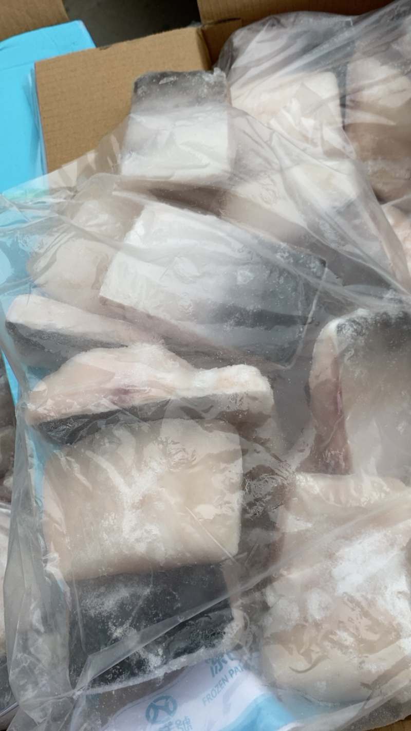 开背巴沙鱼湄公鱼烤鱼凌波鱼带皮烤鱼巴沙鱼块鱼肉湄公鱼