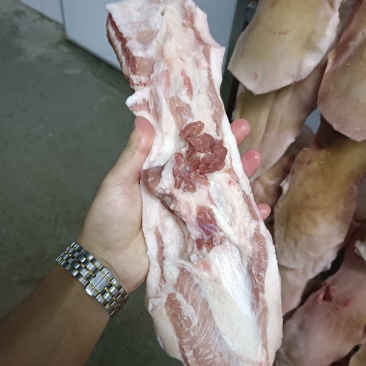 国产肥猪曹头肉，每天生产货源充足全国发货，质量保证价格优