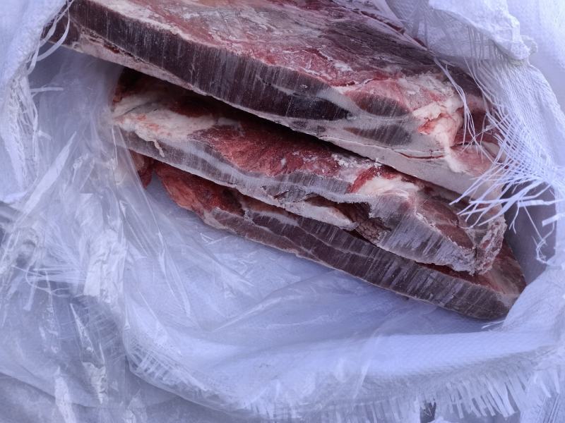 母猪去皮修边中方五花肉…烧烤…烤肉，火锅，自助餐专用
